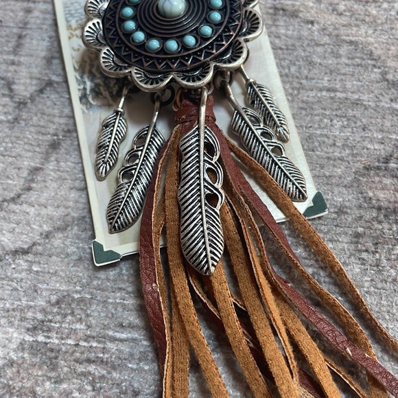 Poetic Spirit -Jewelry making accessory. Silver, Turquoise stone & brown leather - Picture 3 of 16